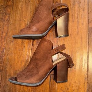 Brown Open-Toe Block Heel Sandals American Eagle